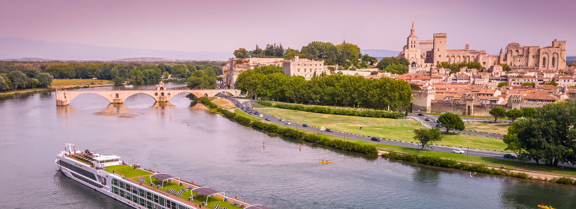 Hero SCER Scenic Sapphire Avignon FRAC 016